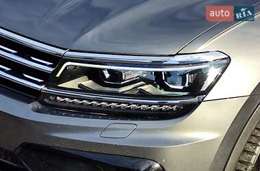 Внедорожник / Кроссовер Volkswagen Tiguan 2020 в Луцке