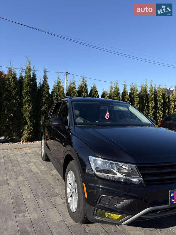 Внедорожник / Кроссовер Volkswagen Tiguan 2018 в Луцке