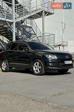 Позашляховик / Кросовер Volkswagen Tiguan 2012 в Одесі