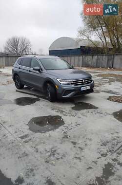 Позашляховик / Кросовер Volkswagen Tiguan 2022 в Харкові