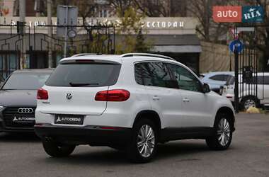 Позашляховик / Кросовер Volkswagen Tiguan 2014 в Києві