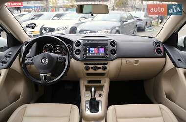 Позашляховик / Кросовер Volkswagen Tiguan 2014 в Києві