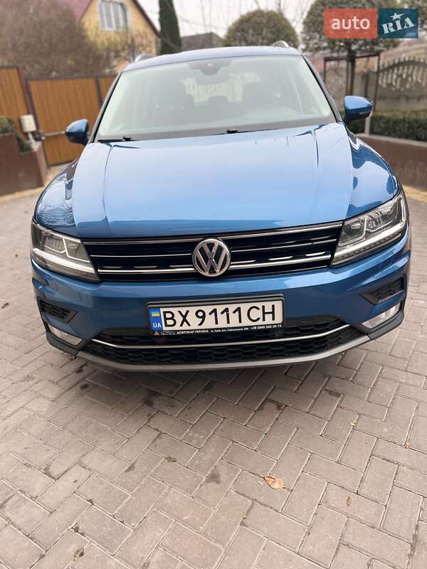Позашляховик / Кросовер Volkswagen Tiguan 2017 в Хмельницькому