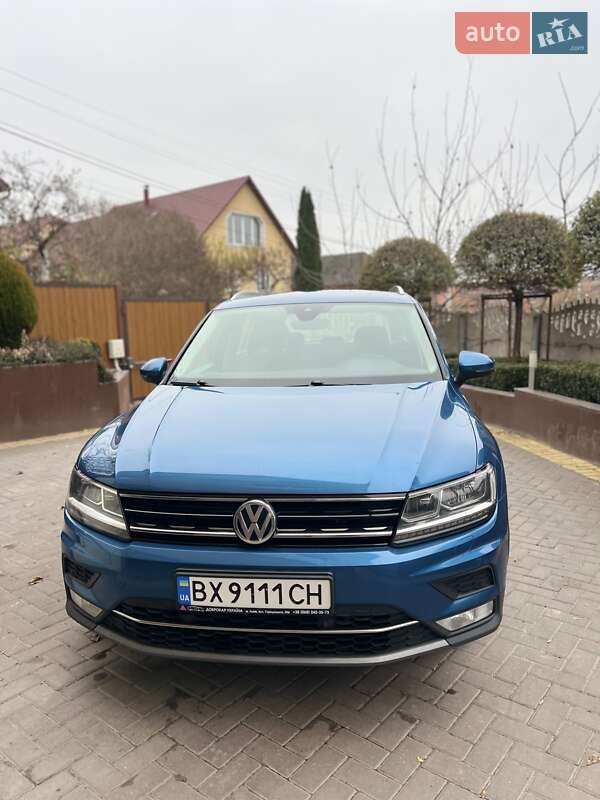 Позашляховик / Кросовер Volkswagen Tiguan 2017 в Хмельницькому
