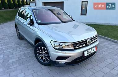 Позашляховик / Кросовер Volkswagen Tiguan 2019 в Чернівцях