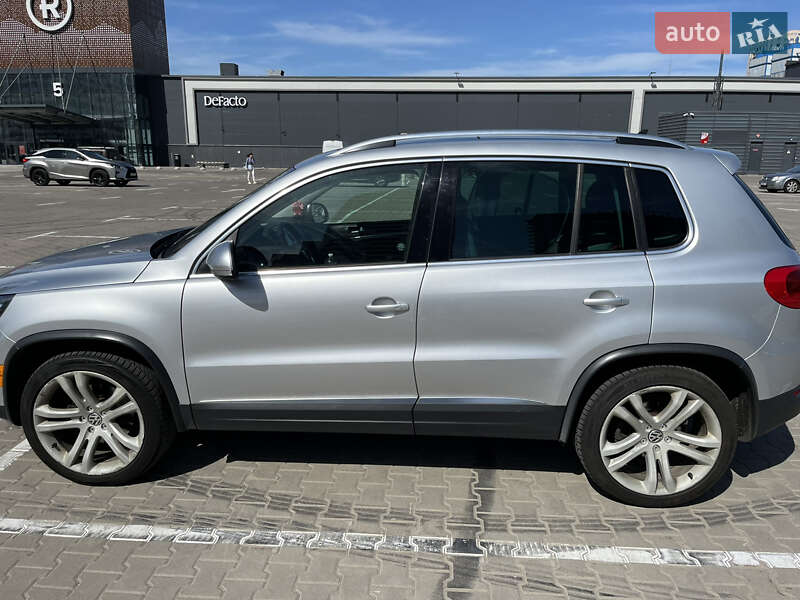 Позашляховик / Кросовер Volkswagen Tiguan 2013 в Києві