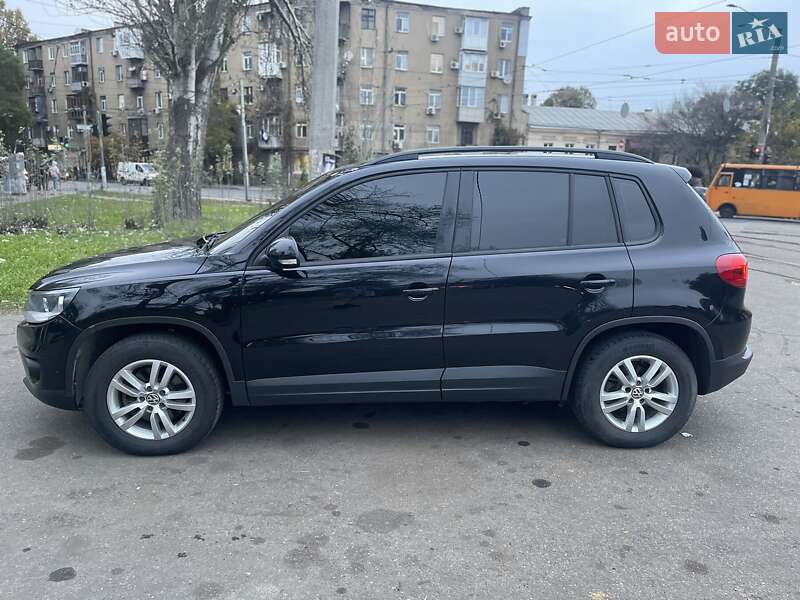 Внедорожник / Кроссовер Volkswagen Tiguan 2014 в Одессе