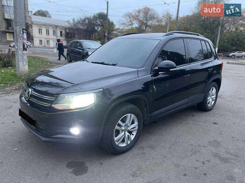 Внедорожник / Кроссовер Volkswagen Tiguan 2014 в Одессе