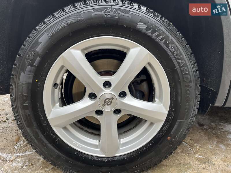 Внедорожник / Кроссовер Volkswagen Tiguan 2012 в Чорткове