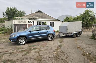 Внедорожник / Кроссовер Volkswagen Tiguan 2016 в 