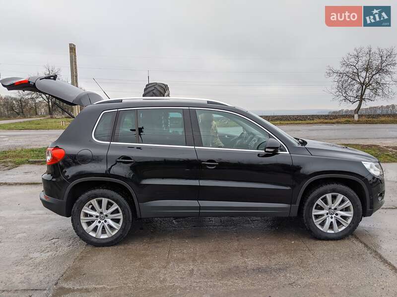 Внедорожник / Кроссовер Volkswagen Tiguan 2011 в Песчанке фото 5 Внедорожник / Кроссовер Volkswagen Tiguan 2011 в Песчанке
