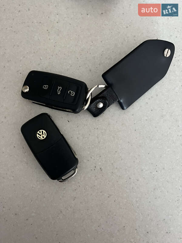 Внедорожник / Кроссовер Volkswagen Tiguan 2010 в Хмельницком фото 33 Внедорожник / Кроссовер Volkswagen Tiguan 2010 в Хмельницком