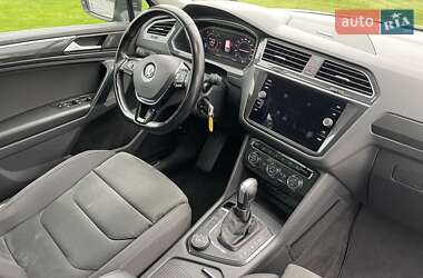 Внедорожник / Кроссовер Volkswagen Tiguan 2020 в 