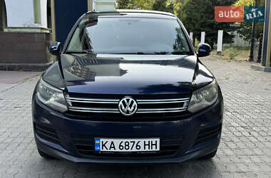 Внедорожник / Кроссовер Volkswagen Tiguan 2014 в Сумах