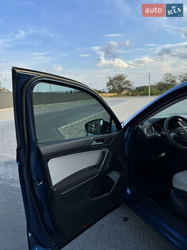 Внедорожник / Кроссовер Volkswagen Tiguan 2018 в Глыбокой