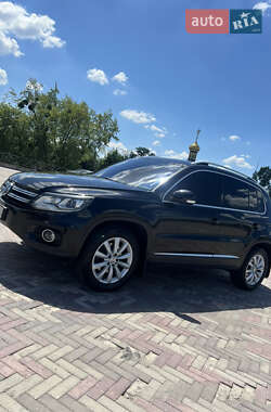 Внедорожник / Кроссовер Volkswagen Tiguan 2012 в Харькове