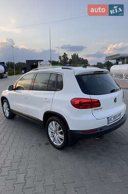 Внедорожник / Кроссовер Volkswagen Tiguan 2012 в Луцке