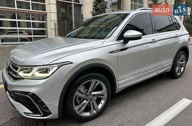 Позашляховик / Кросовер Volkswagen Tiguan 2021 в Києві