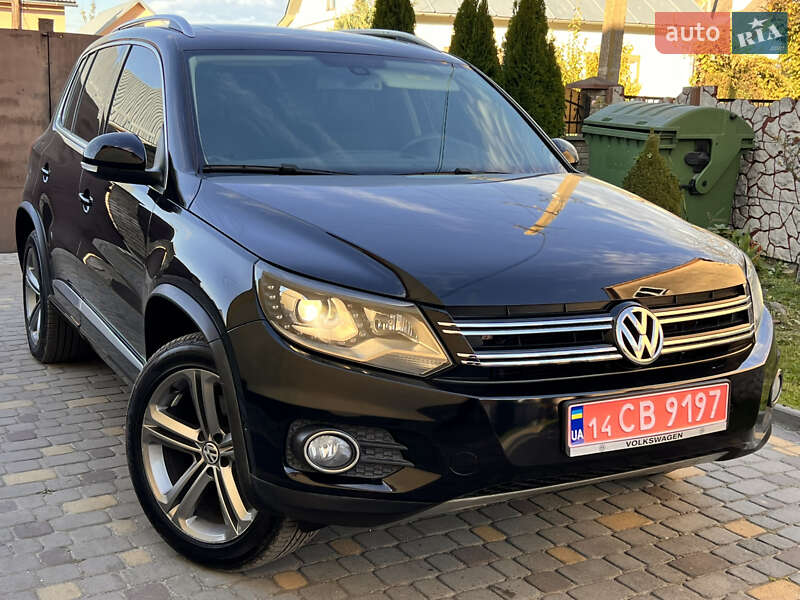 Внедорожник / Кроссовер Volkswagen Tiguan 2016 в Львове