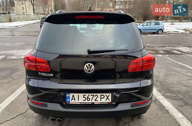 Внедорожник / Кроссовер Volkswagen Tiguan 2013 в Буче