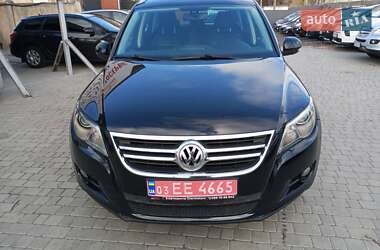 Внедорожник / Кроссовер Volkswagen Tiguan 2010 в Полтаве