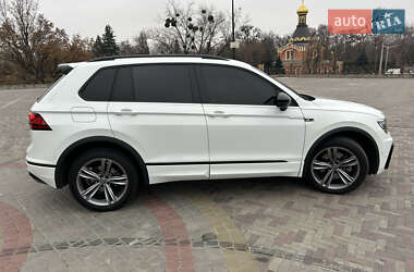 Позашляховик / Кросовер Volkswagen Tiguan 2020 в Харкові