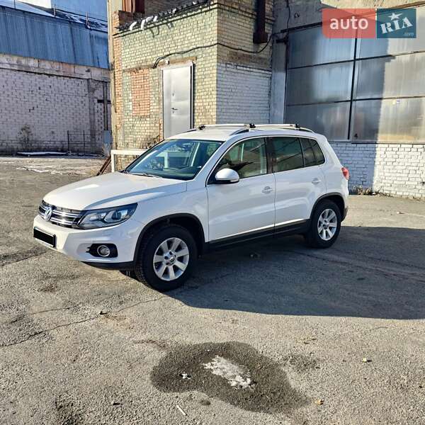 Внедорожник / Кроссовер Volkswagen Tiguan 2012 в Киеве