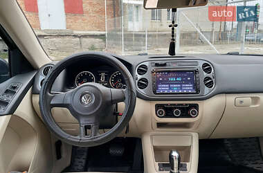 Внедорожник / Кроссовер Volkswagen Tiguan 2012 в Сумах