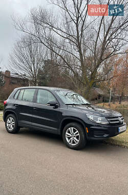 Внедорожник / Кроссовер Volkswagen Tiguan 2016 в Киеве