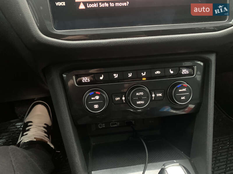 Внедорожник / Кроссовер Volkswagen Tiguan 2017 в Львове