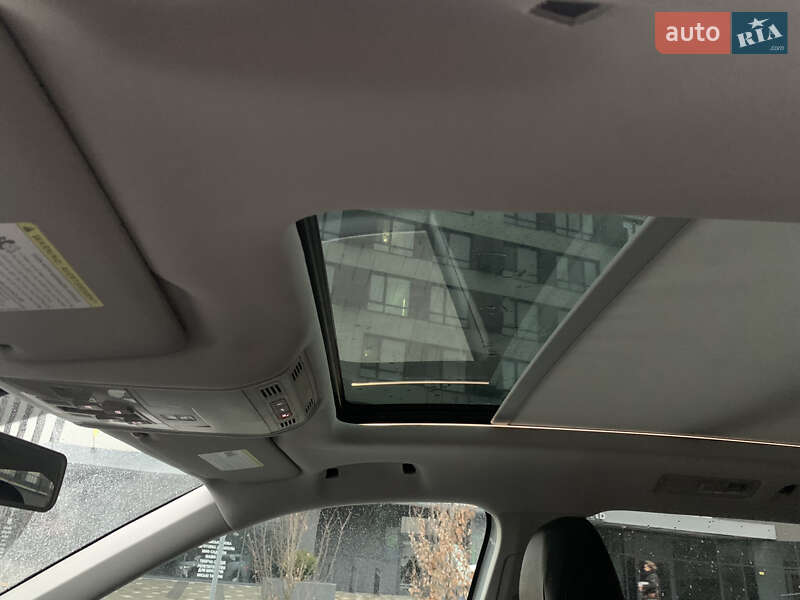 Внедорожник / Кроссовер Volkswagen Tiguan 2017 в Львове