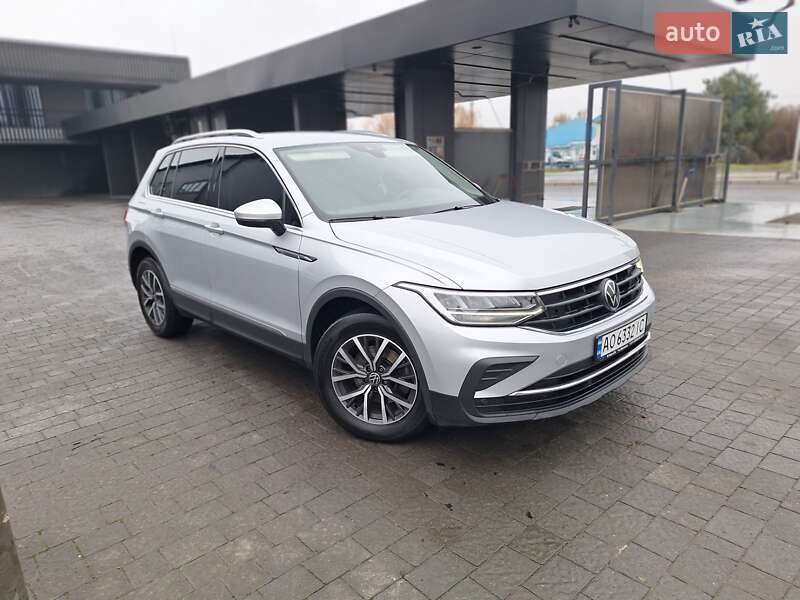 Внедорожник / Кроссовер Volkswagen Tiguan 2022 в Ужгороде