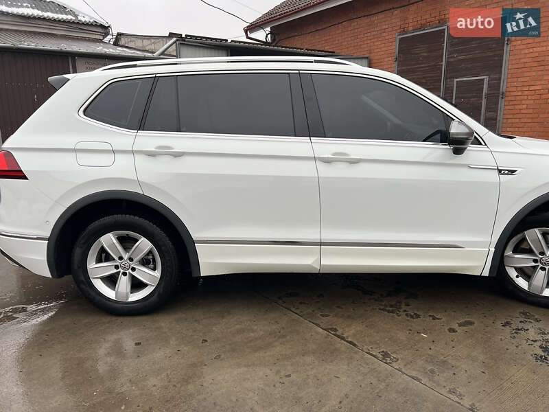 Внедорожник / Кроссовер Volkswagen Tiguan 2018 в Бердичеве
