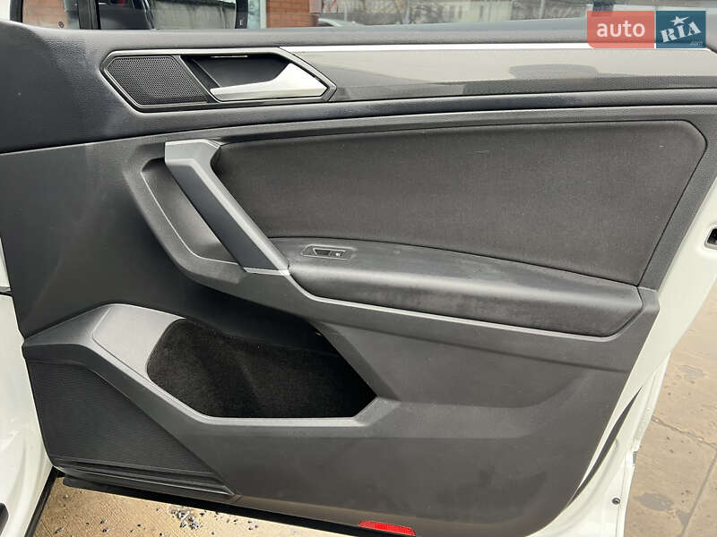 Внедорожник / Кроссовер Volkswagen Tiguan 2018 в Бердичеве