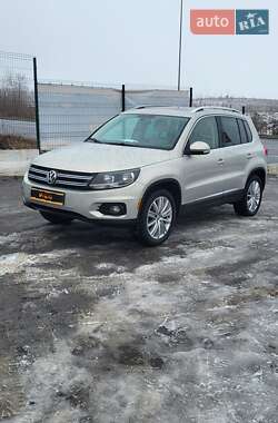 Внедорожник / Кроссовер Volkswagen Tiguan 2012 в Казатине