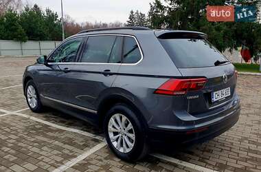 Внедорожник / Кроссовер Volkswagen Tiguan 2019 в Луцке