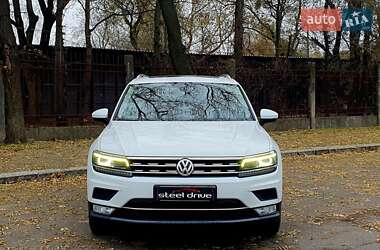 Позашляховик / Кросовер Volkswagen Tiguan 2017 в Миколаєві