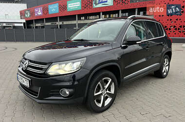 Позашляховик / Кросовер Volkswagen Tiguan 2011 в Києві