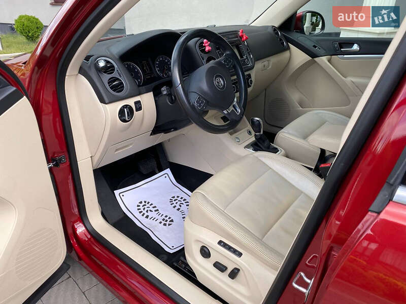 Внедорожник / Кроссовер Volkswagen Tiguan 2012 в Львове