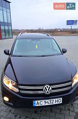 Внедорожник / Кроссовер Volkswagen Tiguan 2014 в 