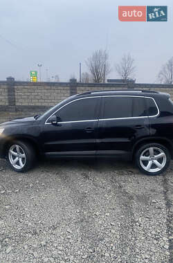 Внедорожник / Кроссовер Volkswagen Tiguan 2008 в 