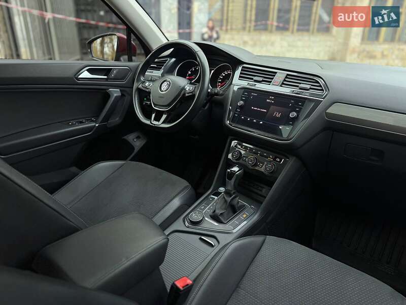 Внедорожник / Кроссовер Volkswagen Tiguan 2018 в Ивано-Франковске фото 5 Внедорожник / Кроссовер Volkswagen Tiguan 2018 в Ивано-Франковске