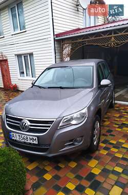 Позашляховик / Кросовер Volkswagen Tiguan 2009 в Києві