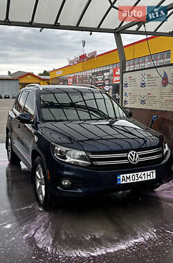 Внедорожник / Кроссовер Volkswagen Tiguan 2014 в Житомире