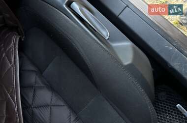Позашляховик / Кросовер Volkswagen Tiguan 2012 в 