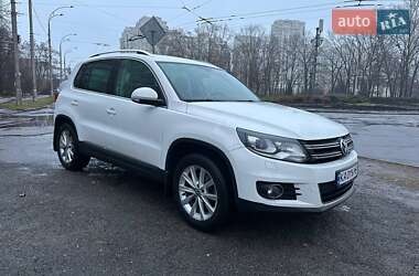 Внедорожник / Кроссовер Volkswagen Tiguan 2012 в Киеве