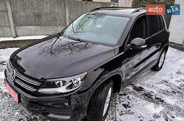 Внедорожник / Кроссовер Volkswagen Tiguan 2016 в Львове