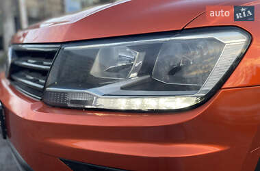 Позашляховик / Кросовер Volkswagen Tiguan 2019 в Львові