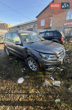 Позашляховик / Кросовер Volkswagen Tiguan 2011 в Івано-Франківську