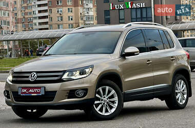 Внедорожник / Кроссовер Volkswagen Tiguan 2012 в Киеве